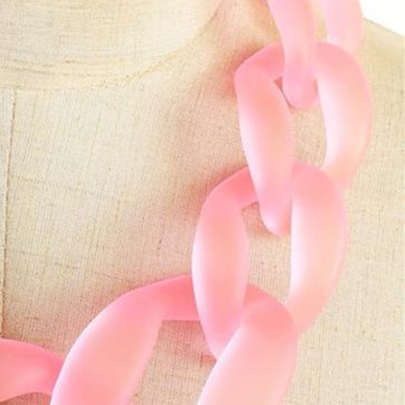 Pink Acrylic Curb Chain Necklace Earring Set - Picture 3 of 4